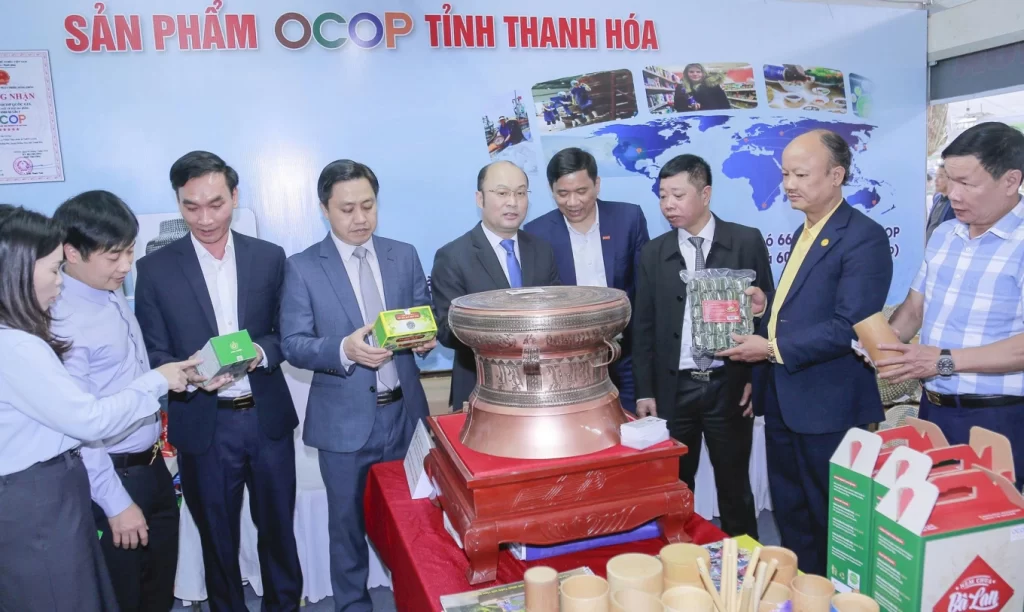 300 gian hàng nông sản an toàn tại sự kiện kết nối cung cầu 1 25ev su kien thanh hoa