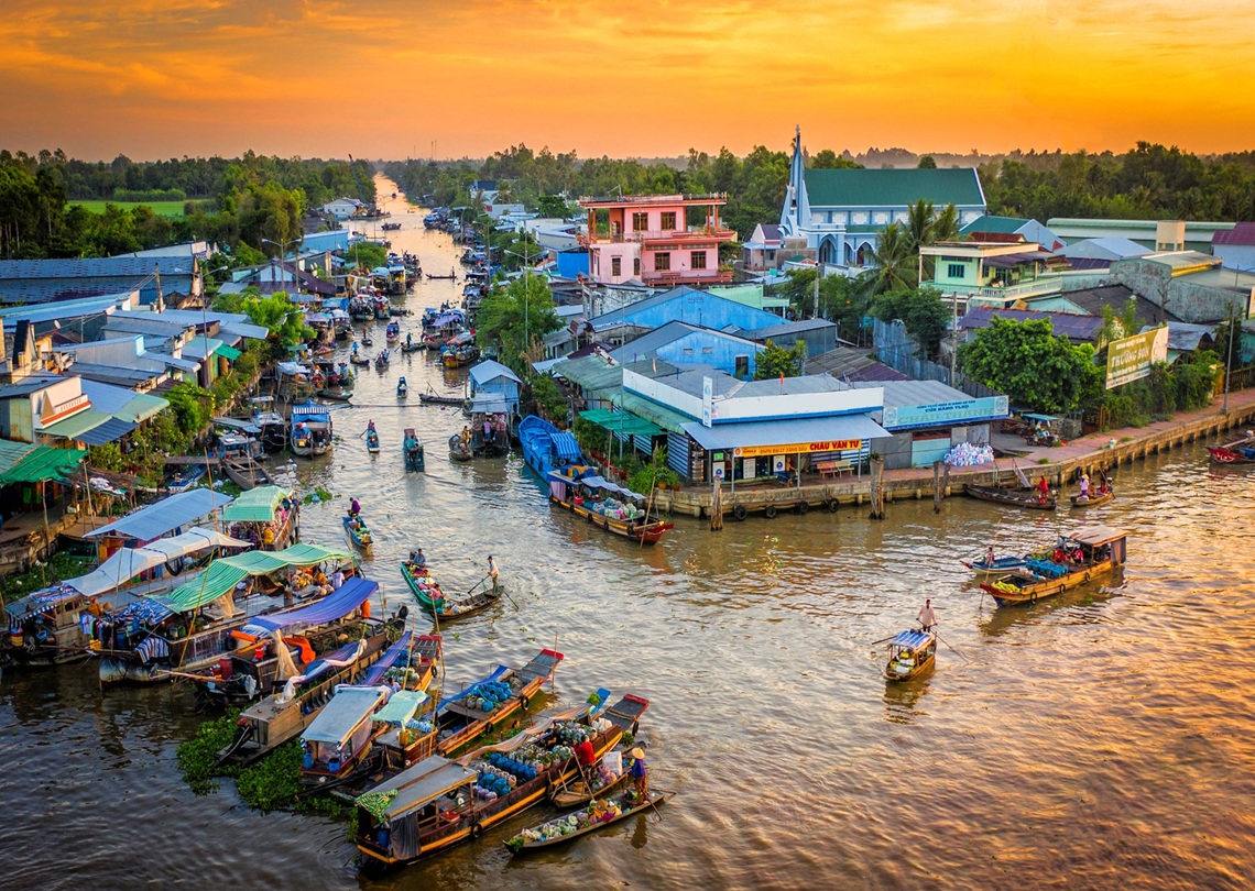Tour Hà Nội Miền Tây Côn Đảo Tây Ninh 5N4Đ